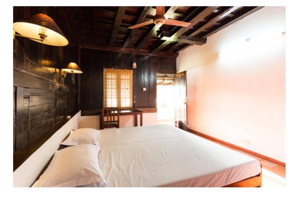 The Pamba Heritage Villa Champakulam Bagian luar foto